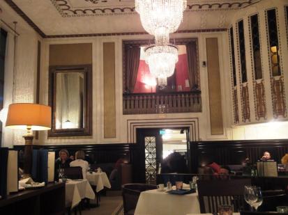 Le Havre dining room