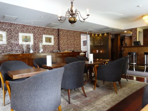 Pöllöwaari Winebar