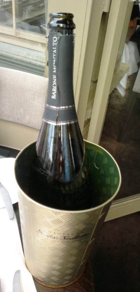 Sparkling at Kappeli - reijosfood.com