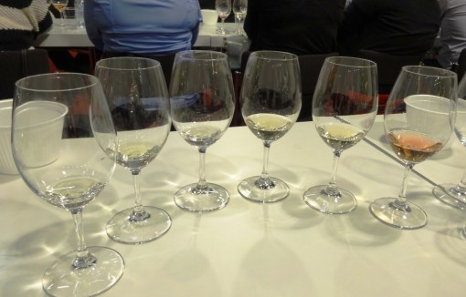 Champagne glasses - reijosfood.com