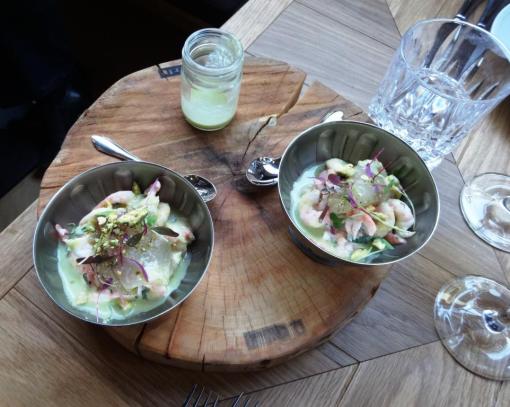 Sashimi and prawns at Bronda - reijosfood.com