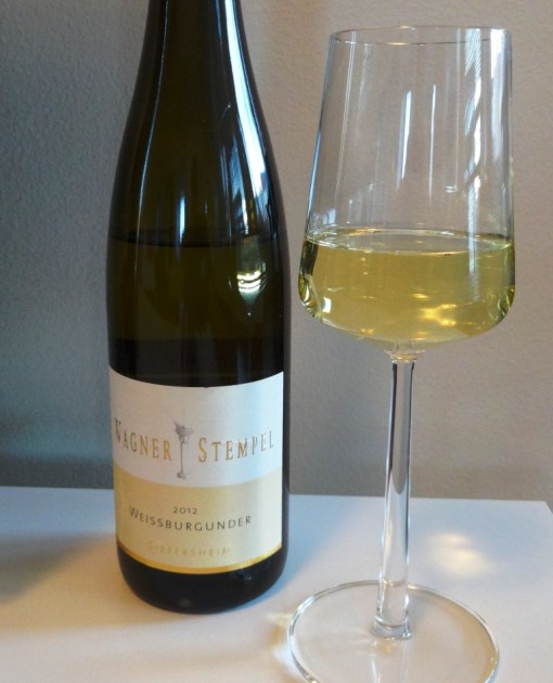 Wagner Stempel Siefersheimer Weissburgunder 2012 - reijosfood.com