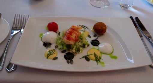 Lobster starter at Pöllöwaari - reijosfood.com