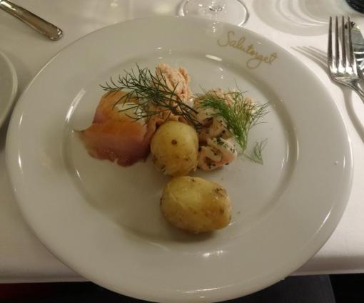 Small fishes at Salutorget - reijosfood.com