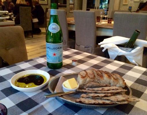 Bread at Strindberg - reijosfood.com