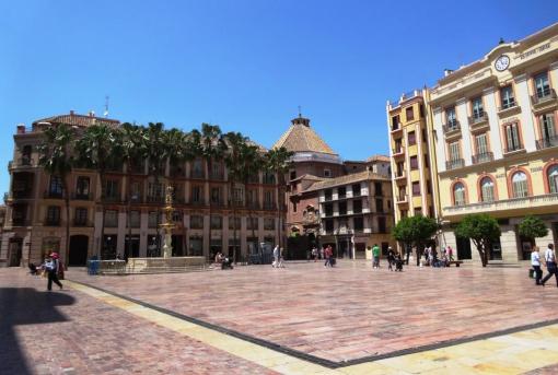 Plaza Constitucion in Malaga - reijosfood.com