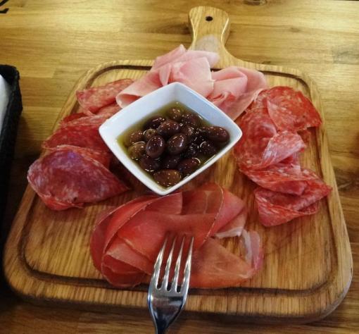 Antipasti at Pjazza - reijosfood.com