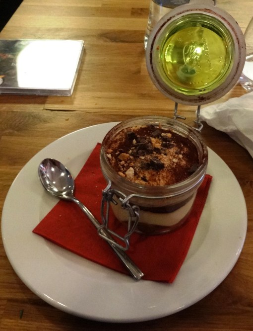 Tiramisu at Pjazza  - reijosfood.com